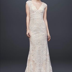 Gorgeous wedding dress NWT